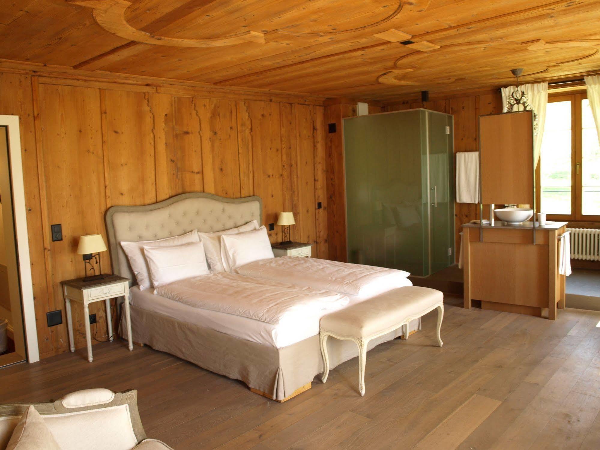 Chateau Salavaux 3*