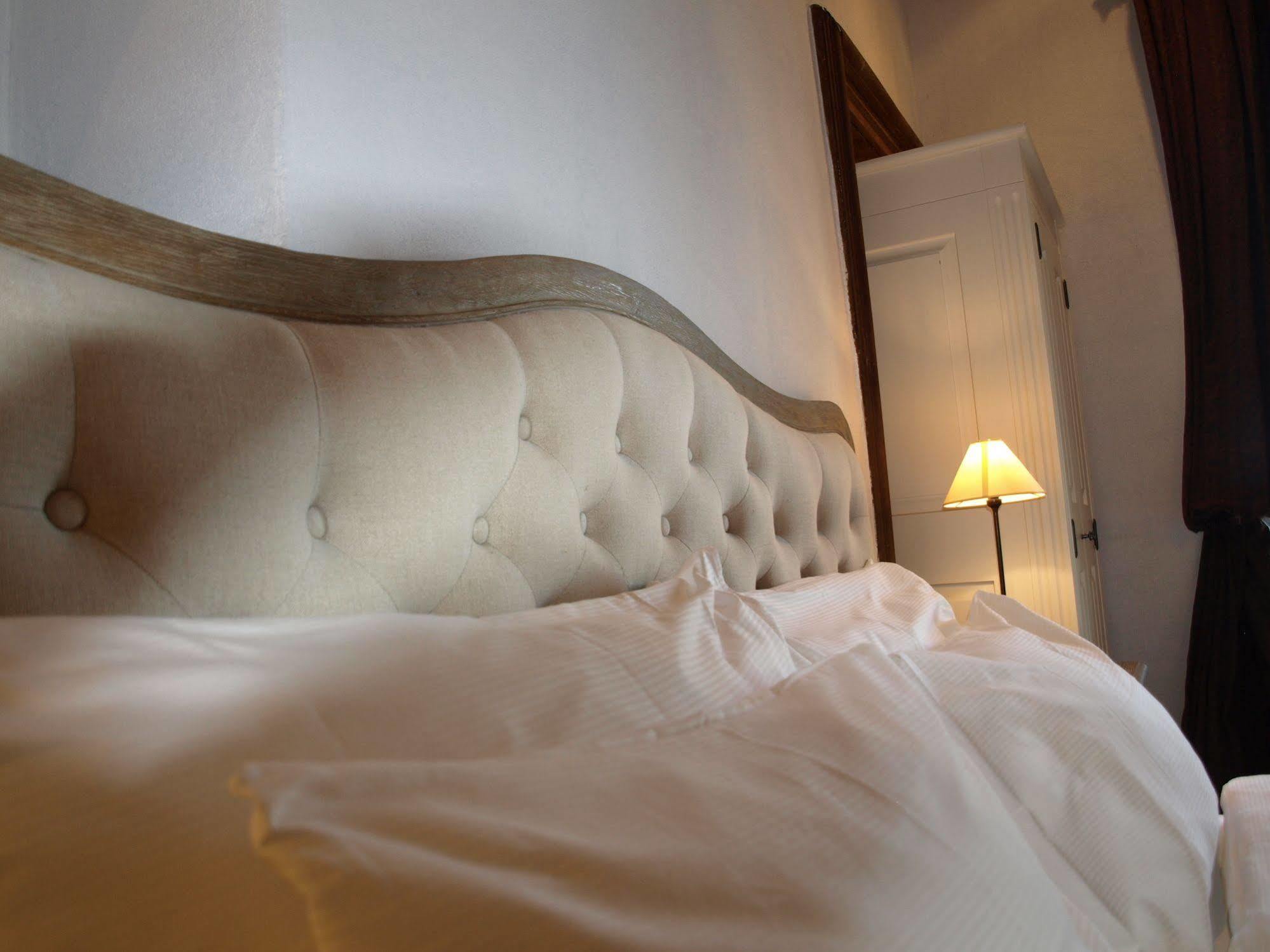 Hotel Chateau Salavaux 3*
