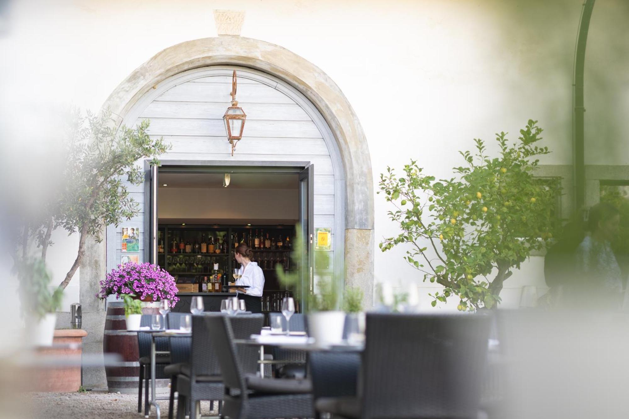 Hotel Château Salavaux 3*